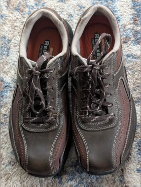 Skechers Relaxed Fit Memory Foam Leather Upper Casual Men's Lace Up Shoes